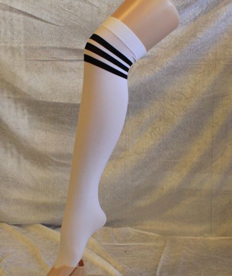 hvite over kne strømper med svarte striper